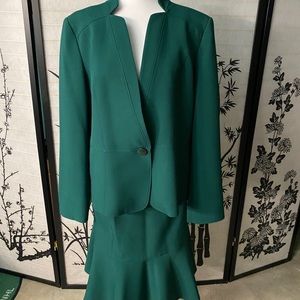 Evan Picone Black Label Two-Piece suit